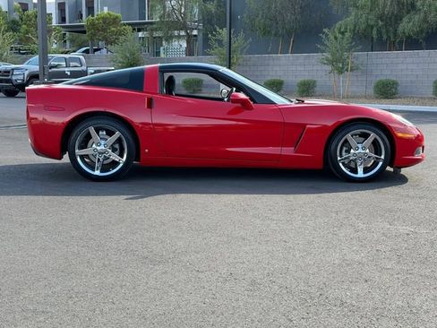 Used 2007 Chevrolet Corvette Coupe w/ Preferred Equipment Group RWD image 7