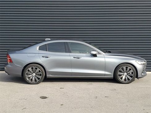 Used 2020 Volvo S60 T6 Inscription image 8