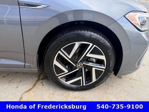 Used 2024 Volkswagen Jetta SEL image 13
