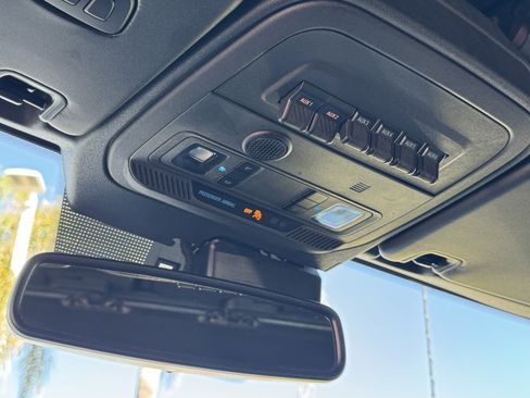 Used 2023 Ford Bronco Badlands image 31