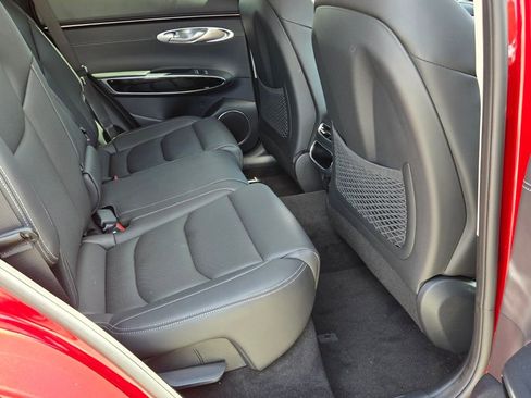 Used 2023 Genesis GV70 2.5T AWD/4WD image 15