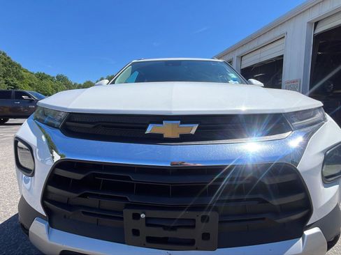 Used 2023 Chevrolet TrailBlazer LT w/ Convenience Package AWD/4WD image 11