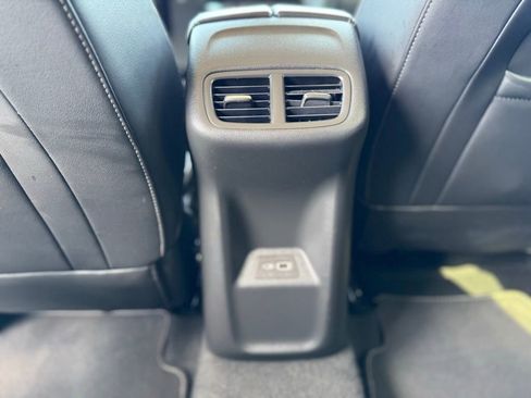 Used 2023 Buick Envision Essence image 13