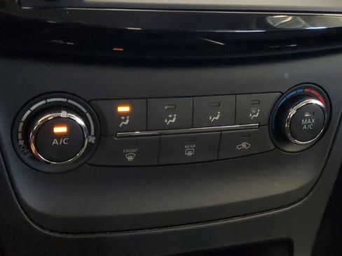 Used 2019 Nissan Sentra S w/ Appearance Package FWD image 21