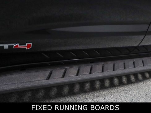 Used 2024 GMC Sierra 1500 AT4 w/ Technology Package AWD/4WD image 13