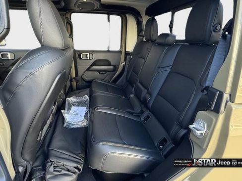 New 2026 Jeep Gladiator Sport image 17