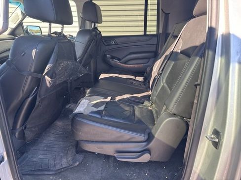 Used 2015 Chevrolet Suburban LTZ image 9