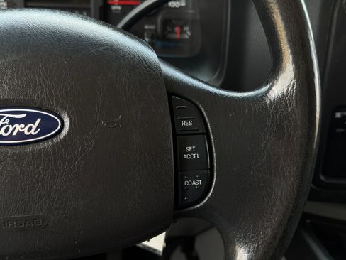 Used 2019 Ford E-350 and Econoline 350 Super Duty w/ Power Windows & Locks Group RWD image 16