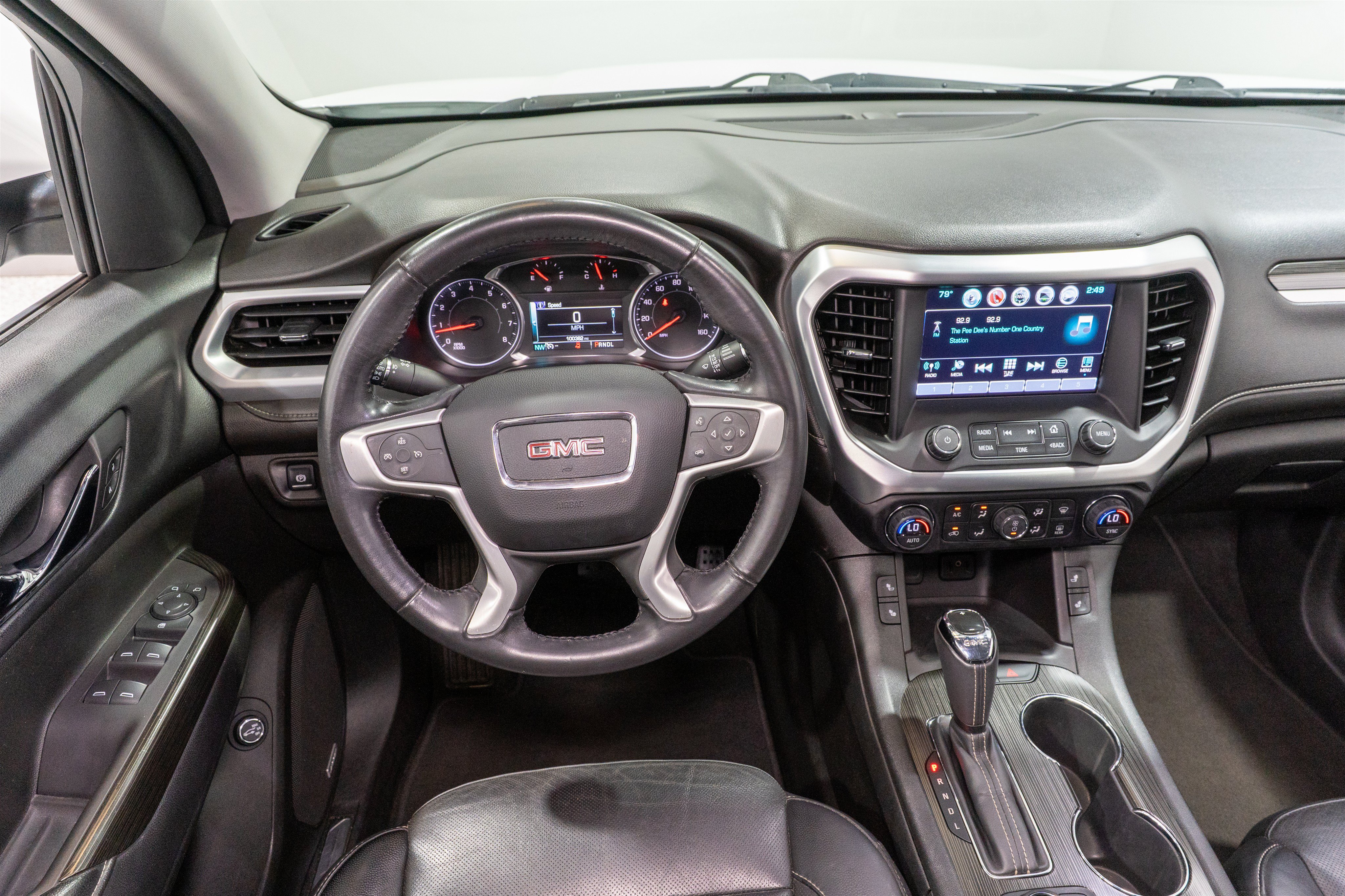 Used 2018 GMC Acadia SLT FWD image 10