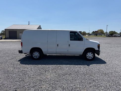 Used 2013 Ford E-150 and Econoline 150 w/ Commercial Cargo Van Pkg image 6