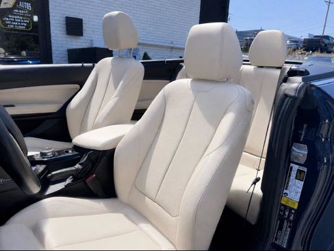 Used 2017 BMW 230i xDrive Convertible AWD/4WD image 17