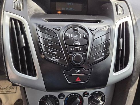 Used 2012 Ford Focus SE FWD image 31