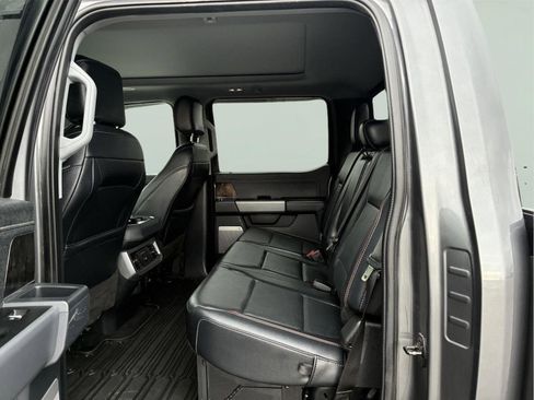 Used 2023 Ford F250 Lariat w/ Lariat Ultimate Package AWD/4WD image 14