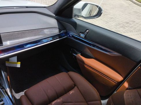New 2026 BMW 750e xDrive AWD/4WD image 16
