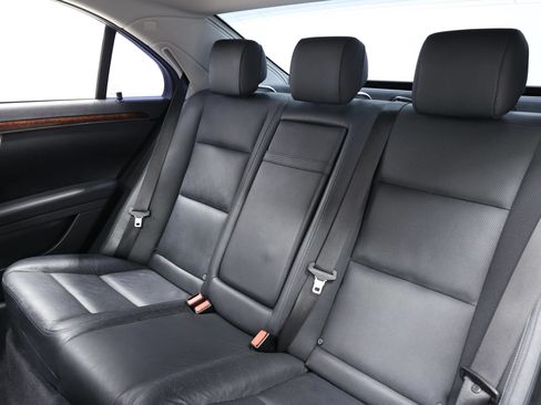 Used 2011 Mercedes-Benz S 550 image 3