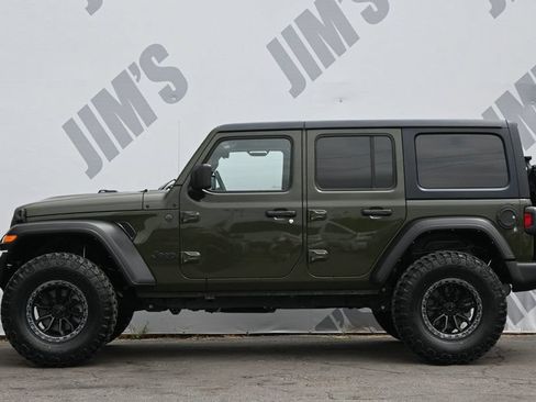 Used 2022 Jeep Wrangler Unlimited Sport AWD/4WD image 8