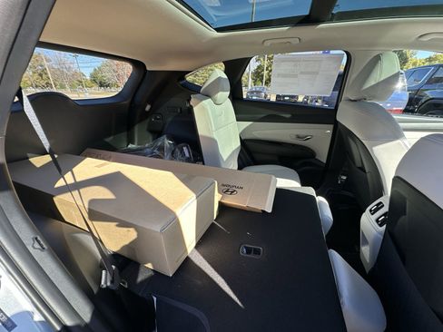 New 2026 Hyundai Tucson Limited image 28