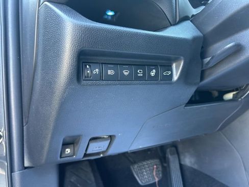 Used 2022 Toyota RAV4 XSE AWD/4WD image 14