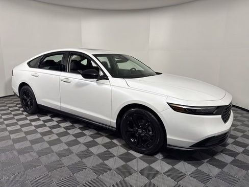 New 2025 Honda Accord SE image 9