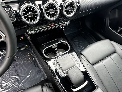 Certified 2023 Mercedes-Benz CLA 250 4MATIC image 31