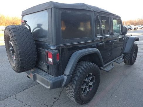 Used 2020 Jeep Wrangler Unlimited Rubicon image 2