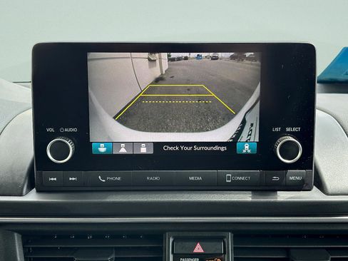 Certified 2023 Honda Pilot Sport image 22