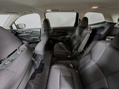Used 2024 Subaru Ascent Premium w/ Convenience Package image 11