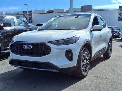 New 2025 Ford Escape SE