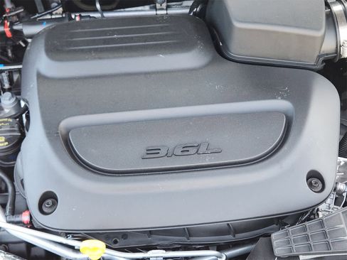 New 2025 Chrysler Pacifica Select w/ Fav Edition Package image 27