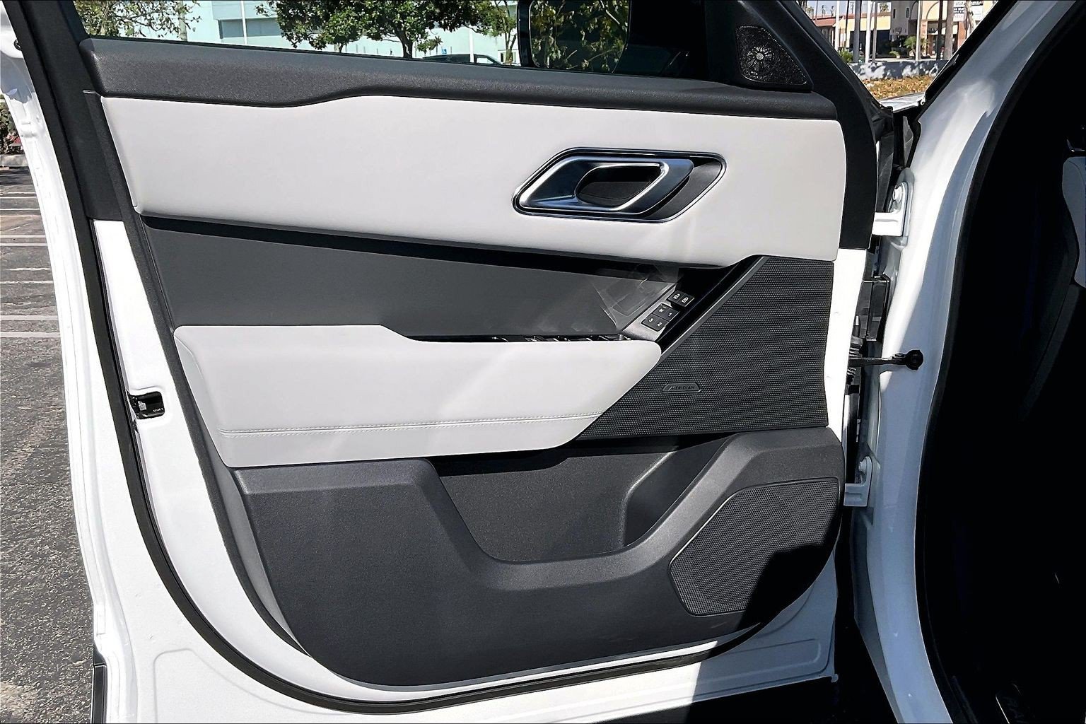 New 2026 Land Rover Range Rover Velar S AWD/4WD image 14