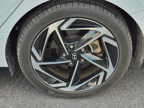 Used 2024 Hyundai Sonata SEL w/ Convenience Package FWD image 16