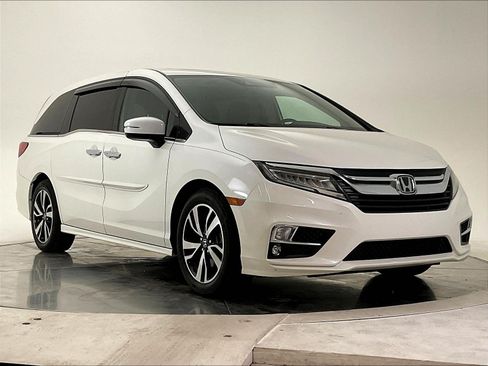 Used 2019 Honda Odyssey Elite image 2