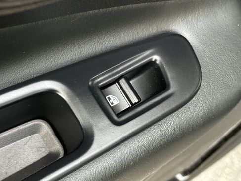 Used 2016 Jeep Renegade Latitude image 29