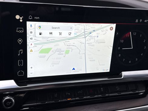 Used 2025 GMC Sierra 2500 SLT w/ SLT Premium Package image 24