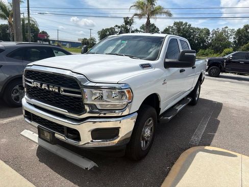 Used 2024 RAM 2500 Tradesman w/ Chrome Appearance Group AWD/4WD image 3