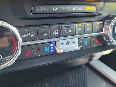 Certified 2022 Ford F350 Platinum AWD/4WD image 11