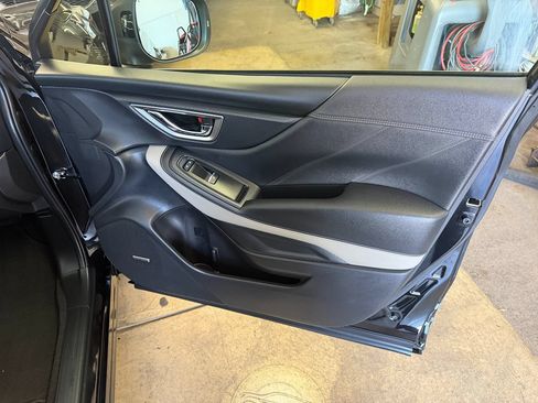 Used 2023 Subaru Forester Limited AWD/4WD image 30