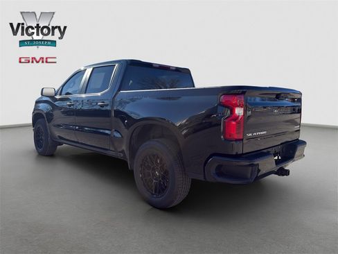 Used 2023 Chevrolet Silverado 1500 Custom image 13