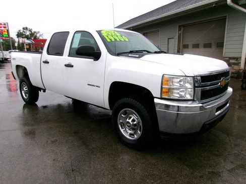 Used 2014 Chevrolet Silverado 2500 W/T w/ Snow Plow Prep Package image 7