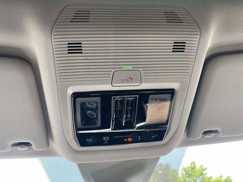 New 2026 Volkswagen Atlas SE FWD image 26