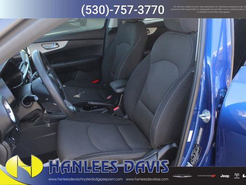 Used 2023 Kia Forte LXS image 12