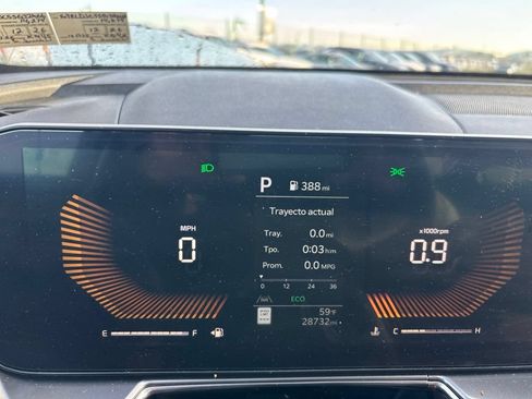 Certified 2025 Kia Sorento S w/ Panoramic Sunroof Package AWD/4WD image 9