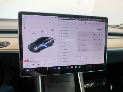 Used 2020 Tesla Model 3 Long Range image 31