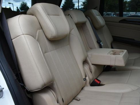 Used 2018 Mercedes-Benz GLS 450 4MATIC w/ Premium Package image 34