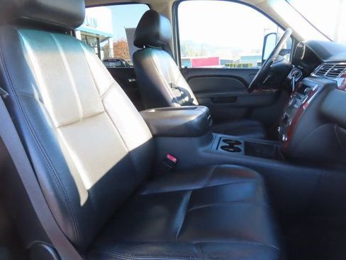 Used 2010 Chevrolet Silverado 3500 LTZ w/ LTZ Plus Package image 33