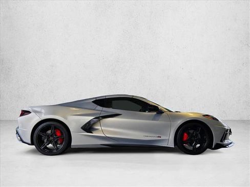 Used 2022 Chevrolet Corvette Stingray Coupe RWD image 4