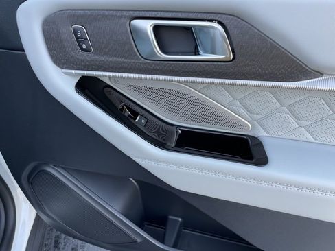 New 2026 Ford Explorer Platinum image 50