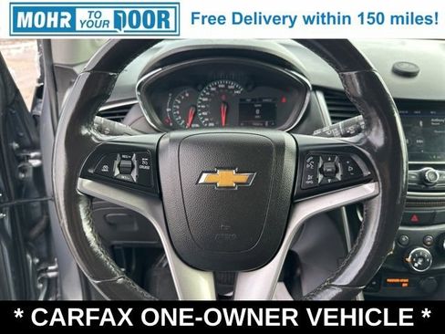 Used 2019 Chevrolet Trax LT w/ LT Convenience Package image 12