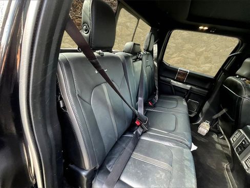 Used 2015 Ford F150 Platinum w/ Equipment Group 701A Luxury image 25