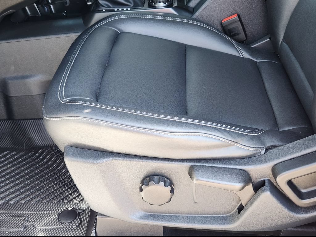 Used 2025 Ford Bronco Badlands AWD/4WD image 8
